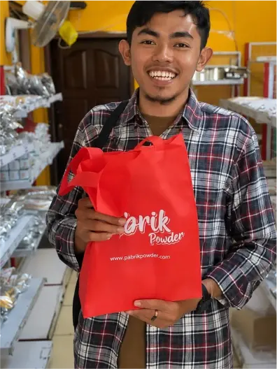Adi : Surakarta